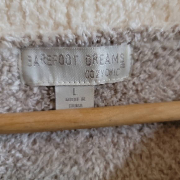 Barefoot Dreams CozyChic Seaside Crew-Neck Pullover Sweater Large Ivory Zebra - Picture 5 of 8